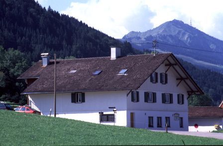 Das Haus - im Hintergrund der Grünten!